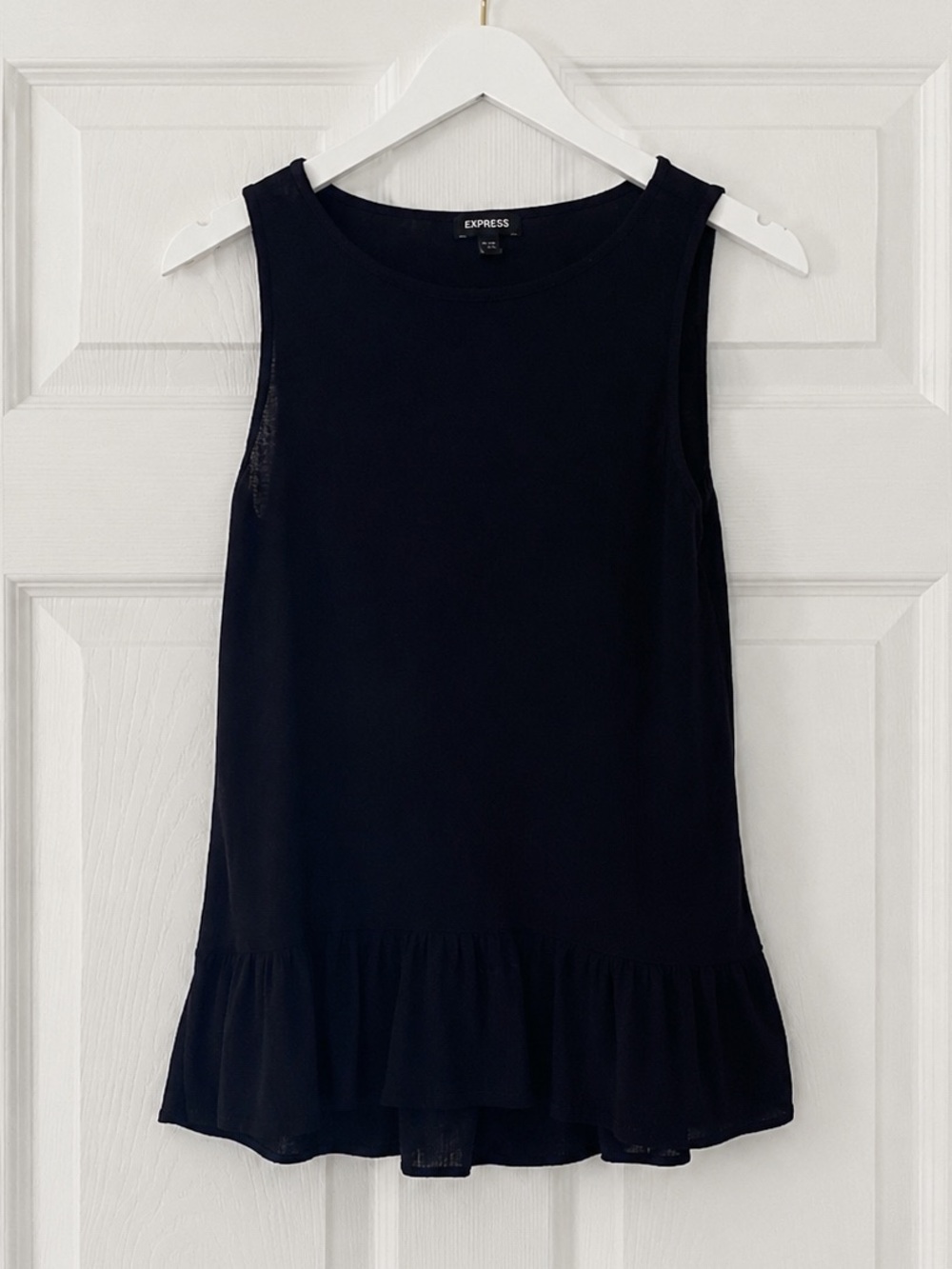 Express Black Sleeveless Ruffle-Hem Tank Summer Capsule Wardrobe Small
